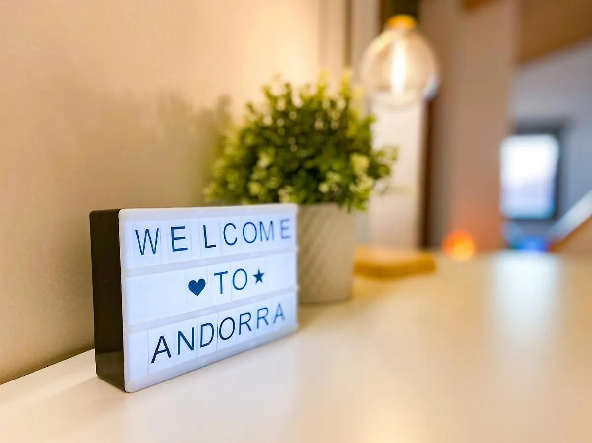 Appartement Elegante Atico Encamp - Free Parking Wifi Smarttv - Con Altillo Y 2 Banos Completos! L By Bonesvacances